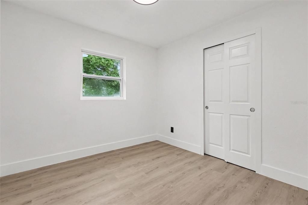 For Sale: $285,900 (3 beds, 2 baths, 1362 Square Feet)