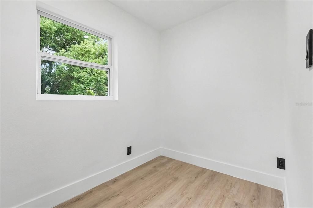 For Sale: $285,900 (3 beds, 2 baths, 1362 Square Feet)