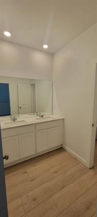 En Renta: $2,590 (4 camas, 2 baños, 2071 Pies cuadrados)