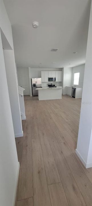 En Renta: $2,590 (4 camas, 2 baños, 2071 Pies cuadrados)
