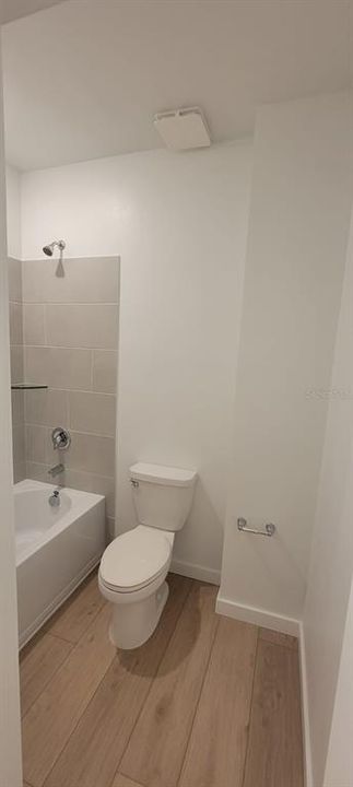 En Renta: $2,590 (4 camas, 2 baños, 2071 Pies cuadrados)