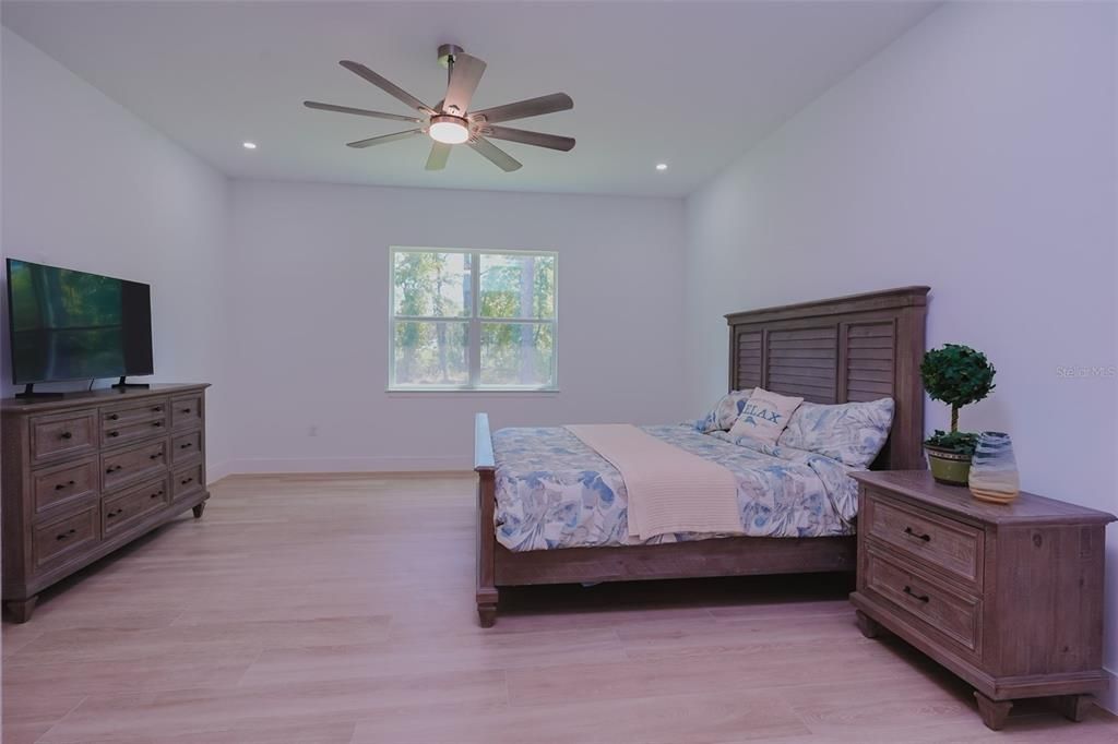 For Sale: $446,000 (3 beds, 2 baths, 2121 Square Feet)