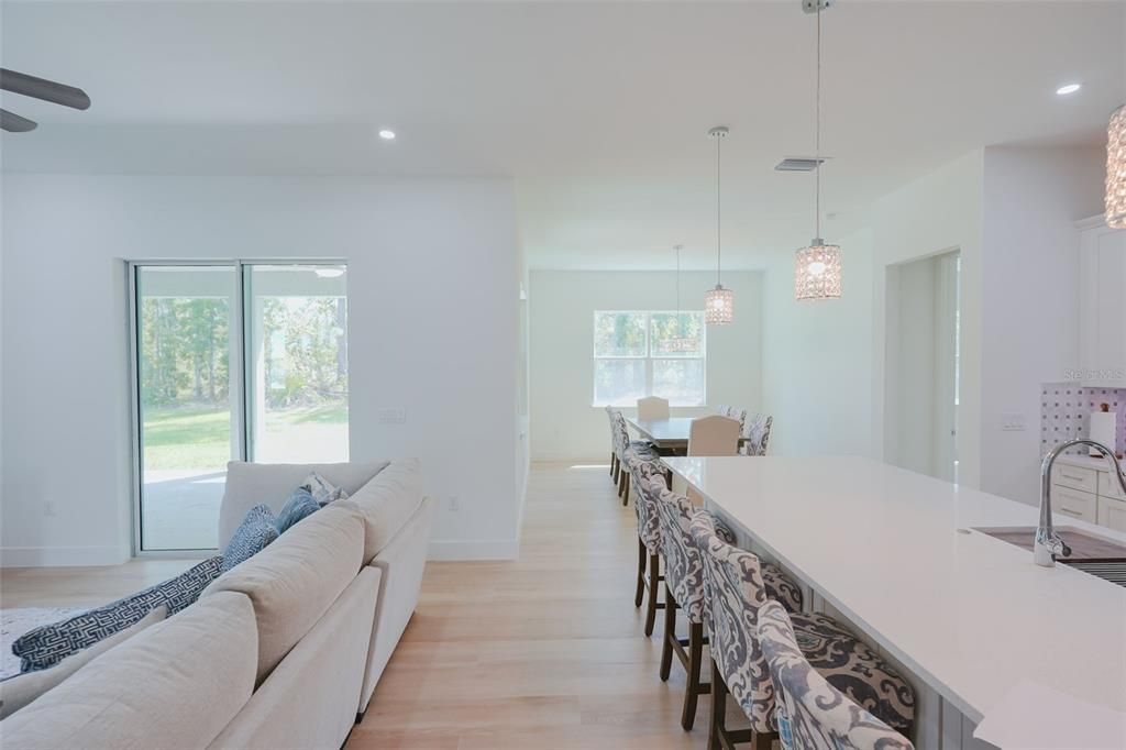 For Sale: $446,000 (3 beds, 2 baths, 2121 Square Feet)