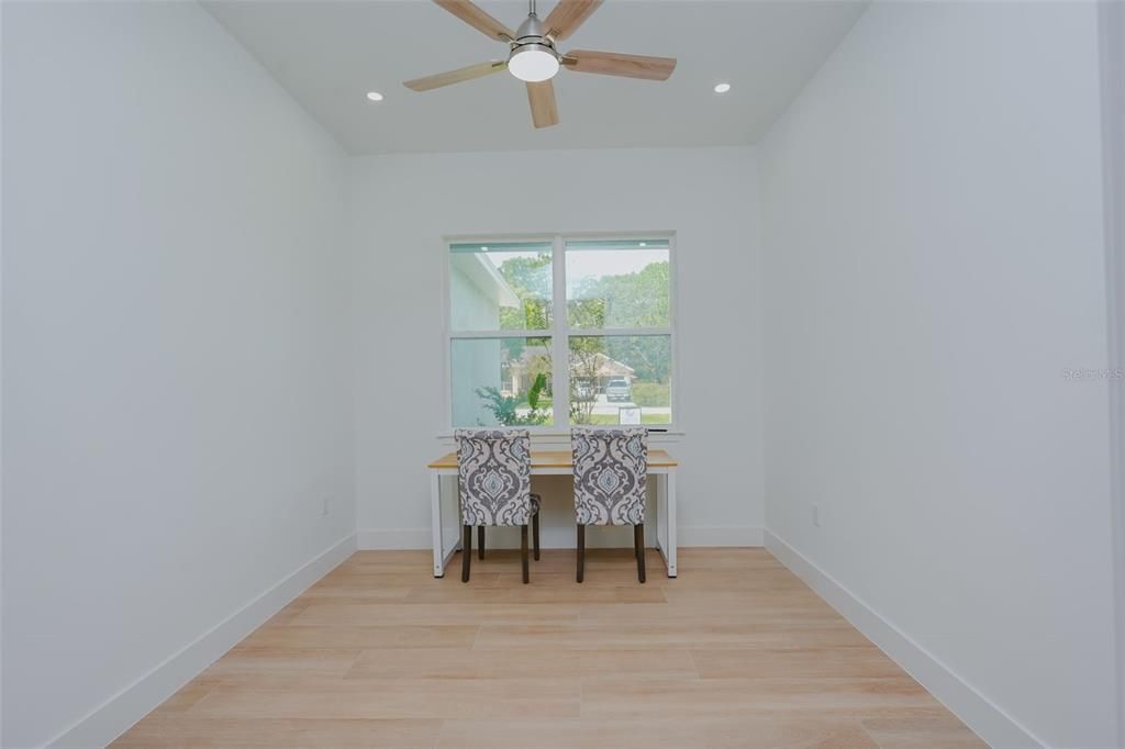 For Sale: $446,000 (3 beds, 2 baths, 2121 Square Feet)
