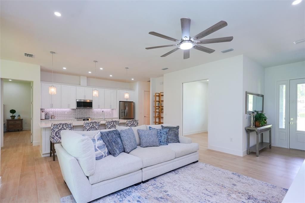For Sale: $446,000 (3 beds, 2 baths, 2121 Square Feet)