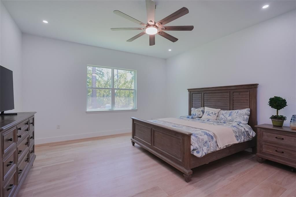 For Sale: $446,000 (3 beds, 2 baths, 2121 Square Feet)