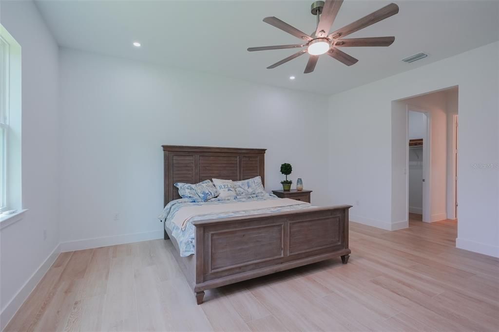 For Sale: $446,000 (3 beds, 2 baths, 2121 Square Feet)
