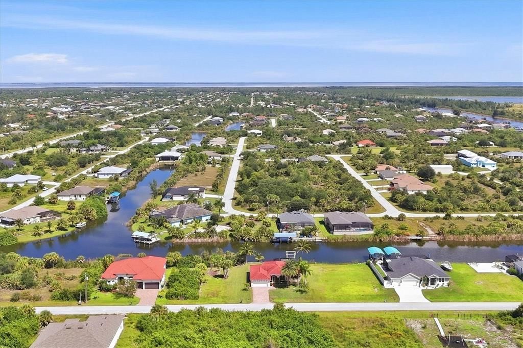 На продажу: $699,900 (3 спален, 2 ванн, 1824 Квадратных фут)