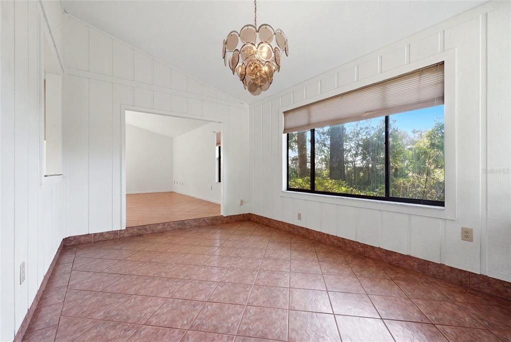 For Sale: $305,000 (3 beds, 2 baths, 1538 Square Feet)