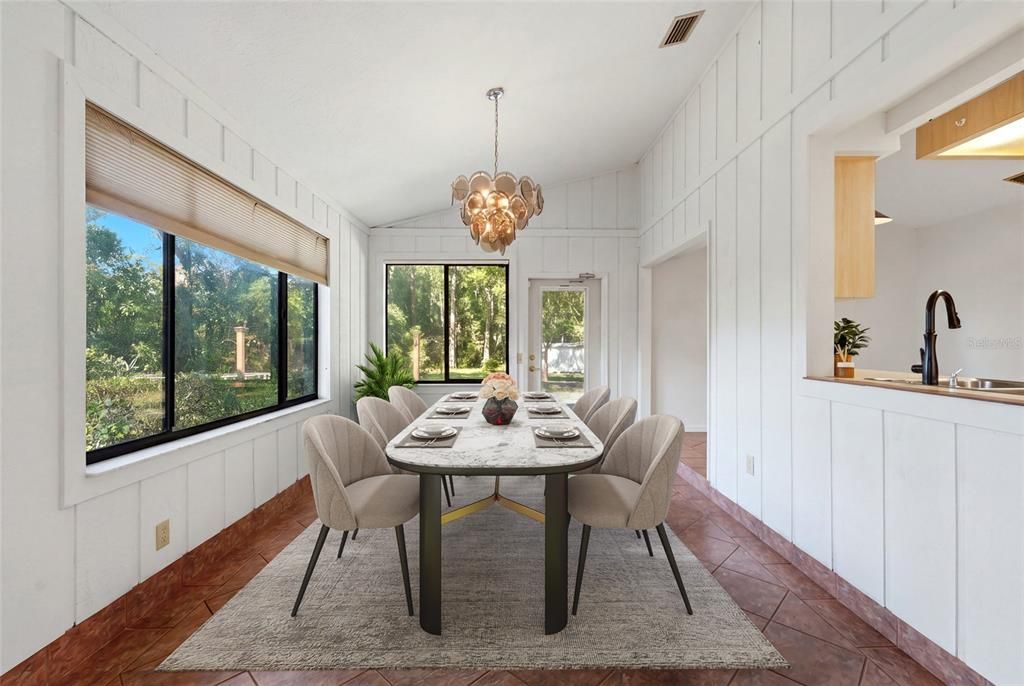 For Sale: $305,000 (3 beds, 2 baths, 1538 Square Feet)