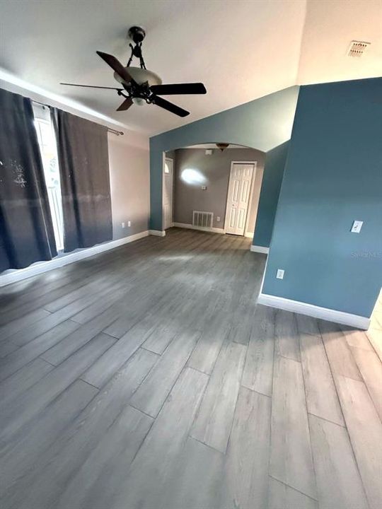 En Renta: $2,600 (3 camas, 2 baños, 1277 Pies cuadrados)