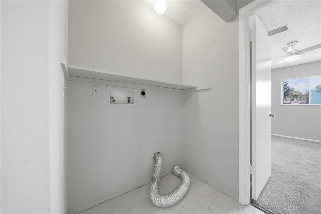 For Sale: $149,950 (3 beds, 2 baths, 1408 Square Feet)
