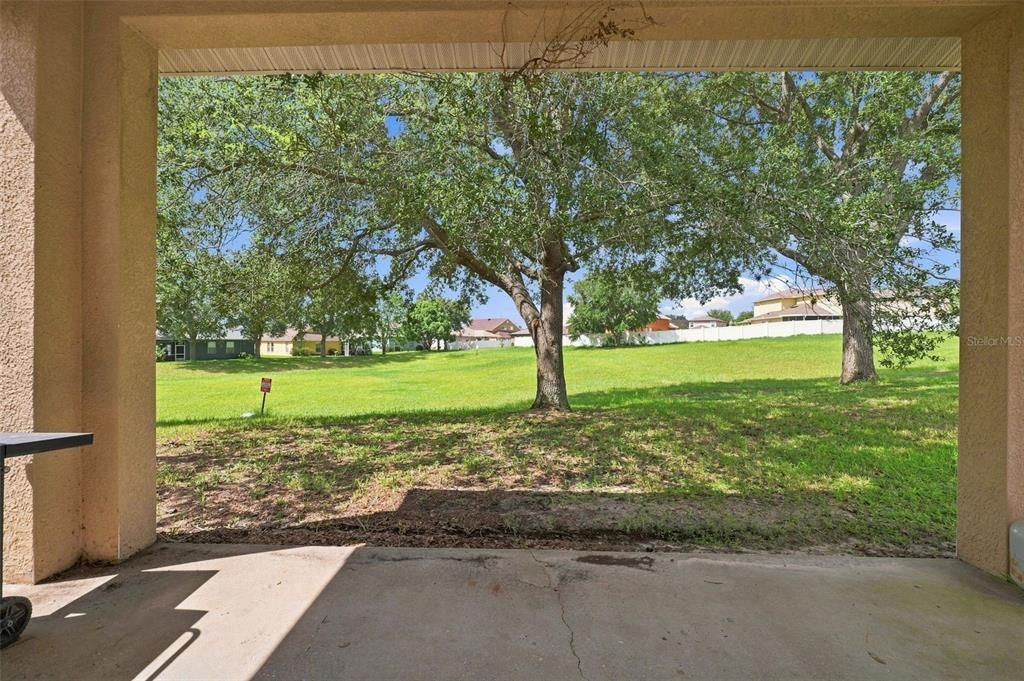 For Sale: $275,000 (4 beds, 2 baths, 1928 Square Feet)