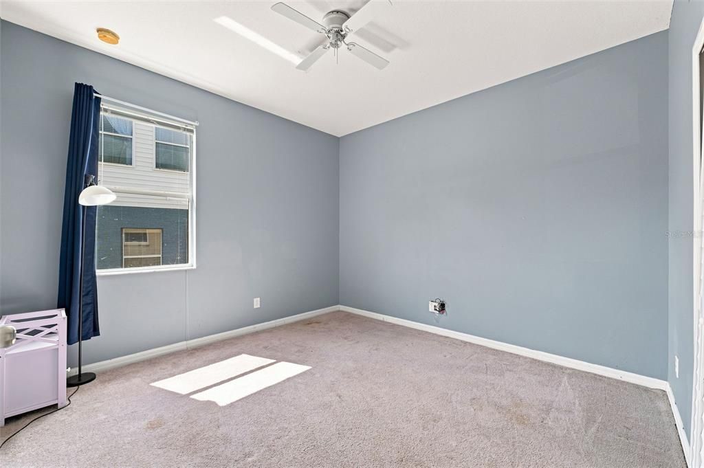 For Sale: $275,000 (4 beds, 2 baths, 1928 Square Feet)