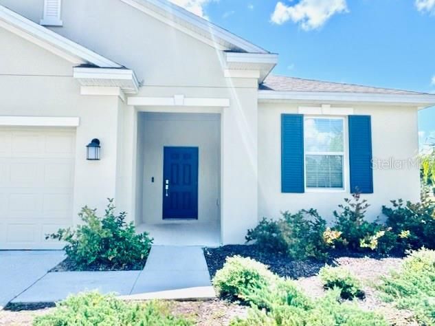 For Sale: $325,000 (4 beds, 2 baths, 1850 Square Feet)