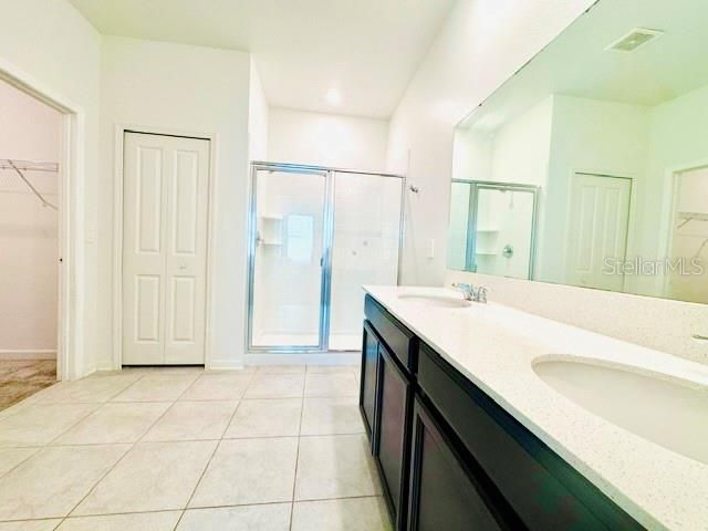 For Sale: $325,000 (4 beds, 2 baths, 1850 Square Feet)
