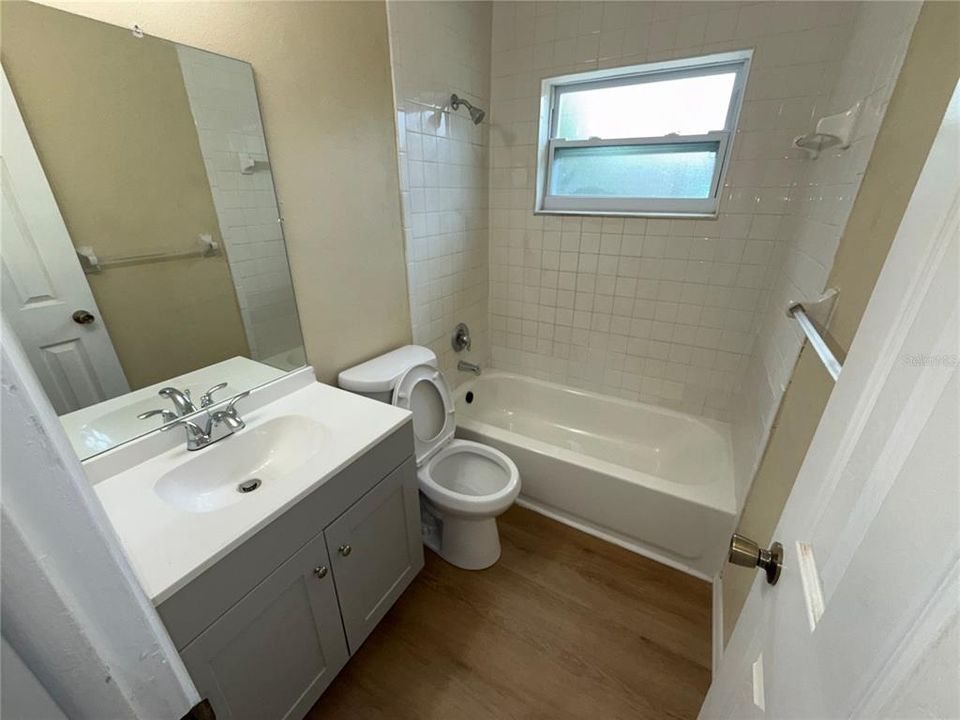 En Venta: $224,900 (3 camas, 2 baños, 972 Pies cuadrados)