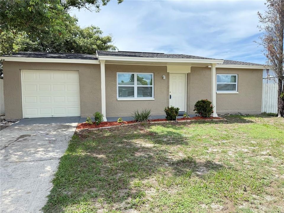 En Venta: $224,900 (3 camas, 2 baños, 972 Pies cuadrados)