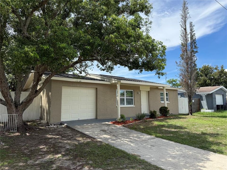 En Venta: $224,900 (3 camas, 2 baños, 972 Pies cuadrados)
