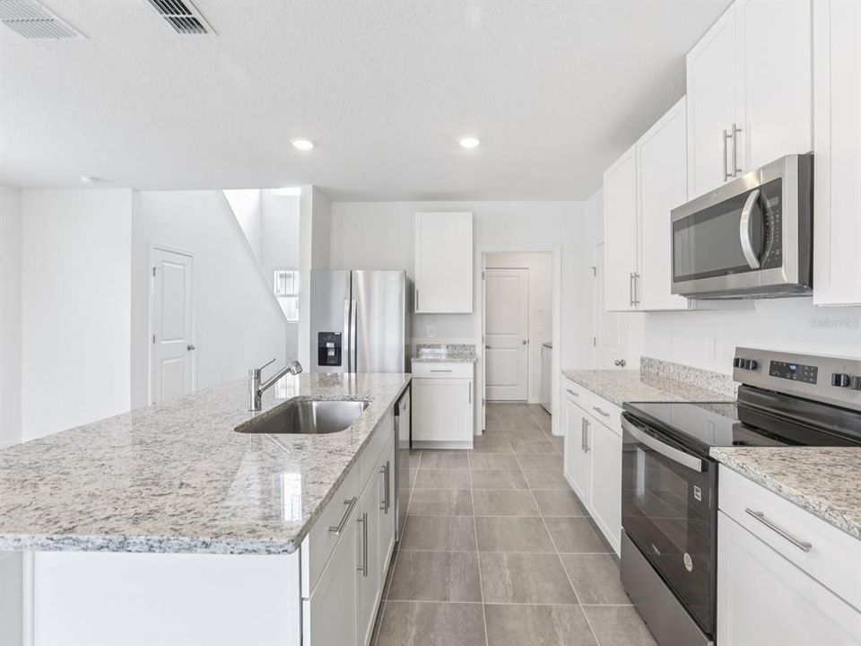 En Venta: $399,810 (4 camas, 2 baños, 2168 Pies cuadrados)