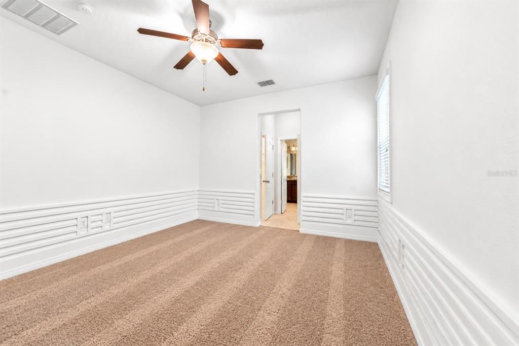 For Sale: $309,000 (3 beds, 2 baths, 1672 Square Feet)