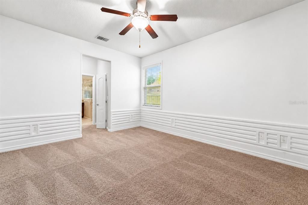 For Sale: $309,000 (3 beds, 2 baths, 1672 Square Feet)