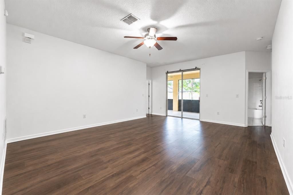 For Sale: $309,000 (3 beds, 2 baths, 1672 Square Feet)