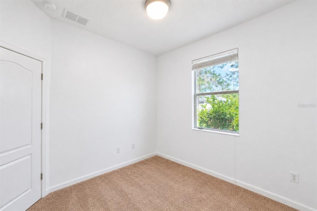 For Sale: $309,000 (3 beds, 2 baths, 1672 Square Feet)