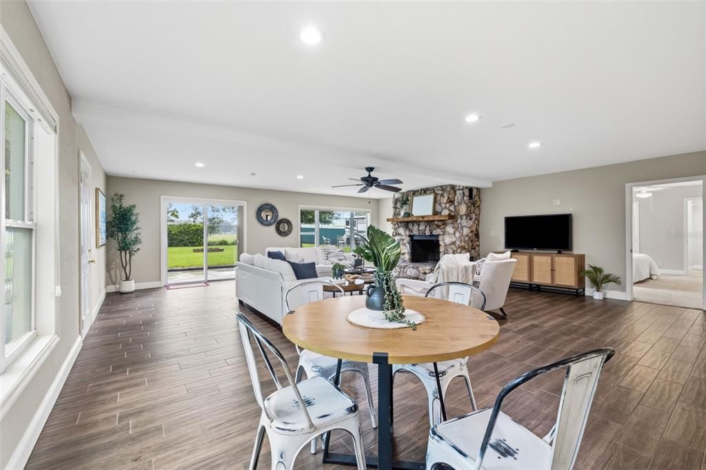 En Venta: $695,000 (6 camas, 4 baños, 3162 Pies cuadrados)
