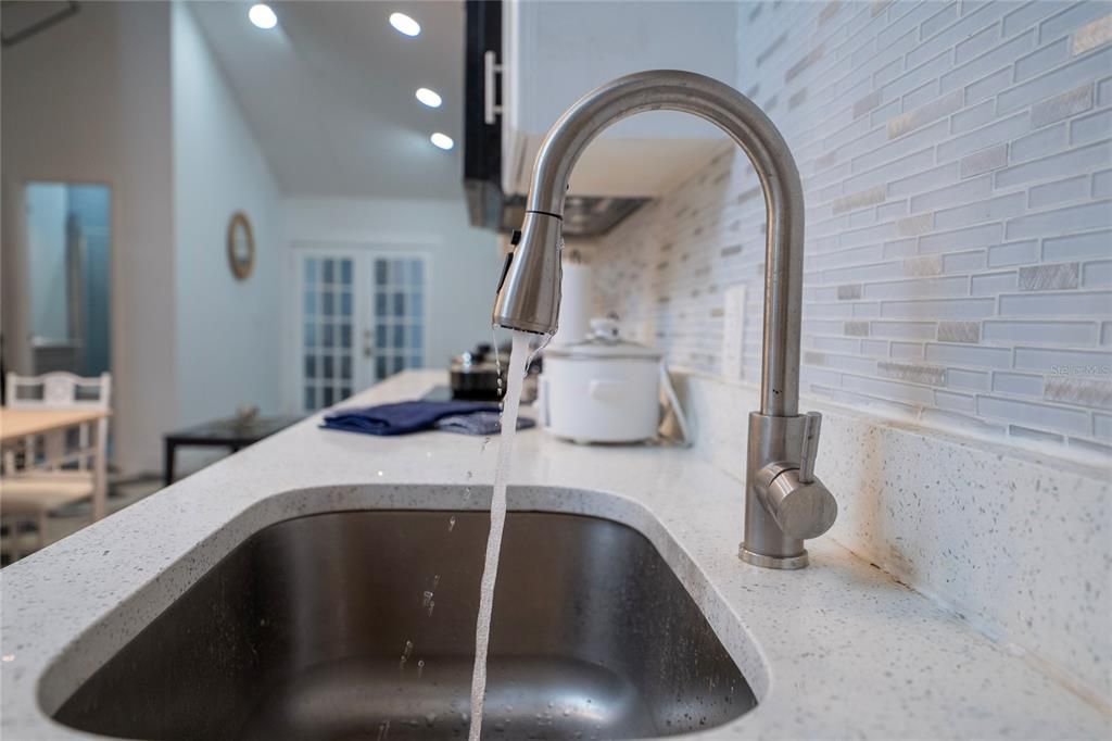 For Rent: $1,790 (2 beds, 1 baths, 1400 Square Feet)