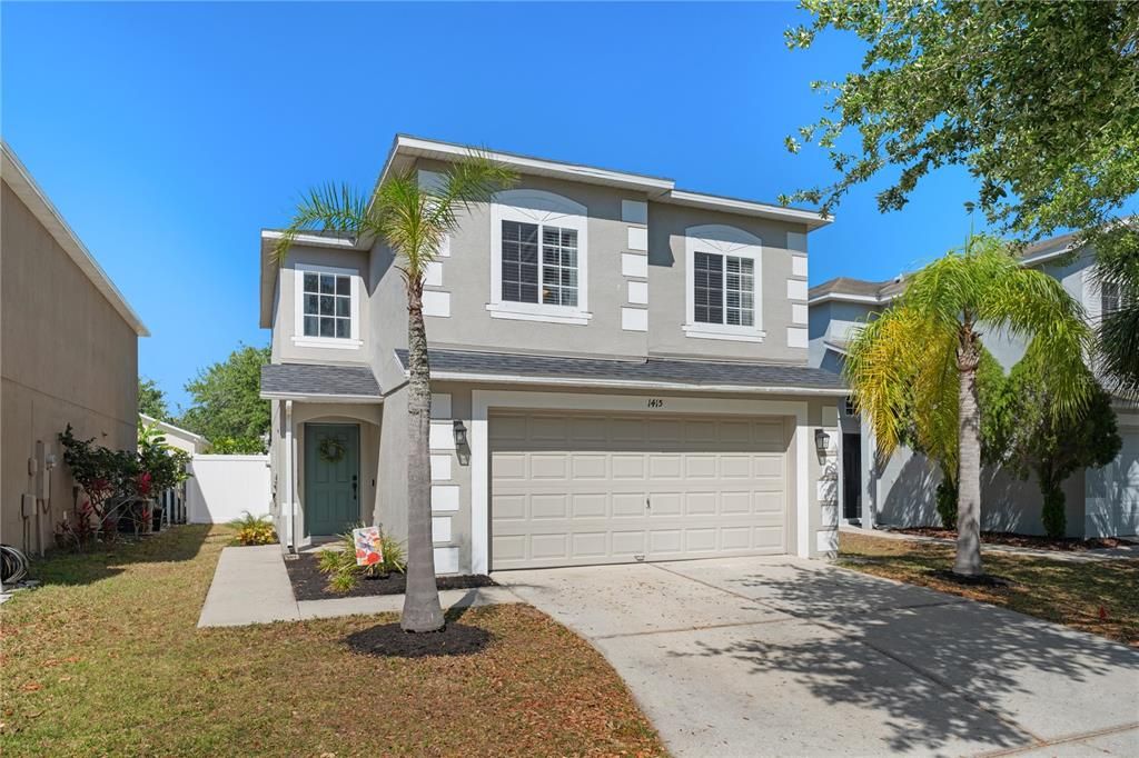 For Sale: $415,000 (3 beds, 2 baths, 1369 Square Feet)