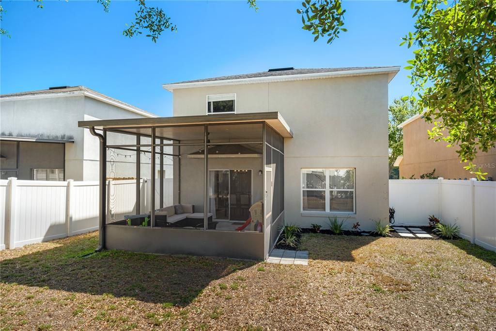For Sale: $415,000 (3 beds, 2 baths, 1369 Square Feet)
