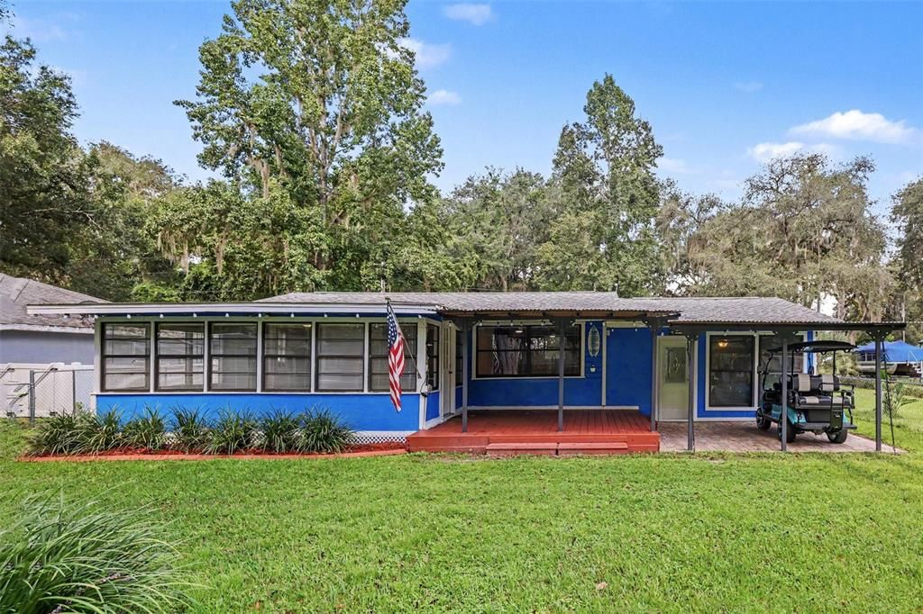 For Sale: $265,000 (2 beds, 1 baths, 1372 Square Feet)