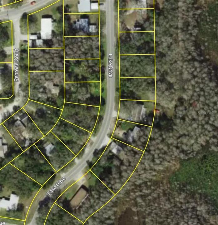 待售: $7,500 (0.17 acres)