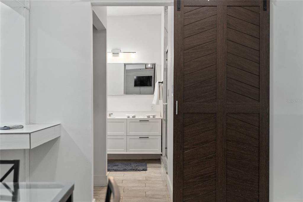For Rent: $1,500 (1 beds, 1 baths, 1000 Square Feet)