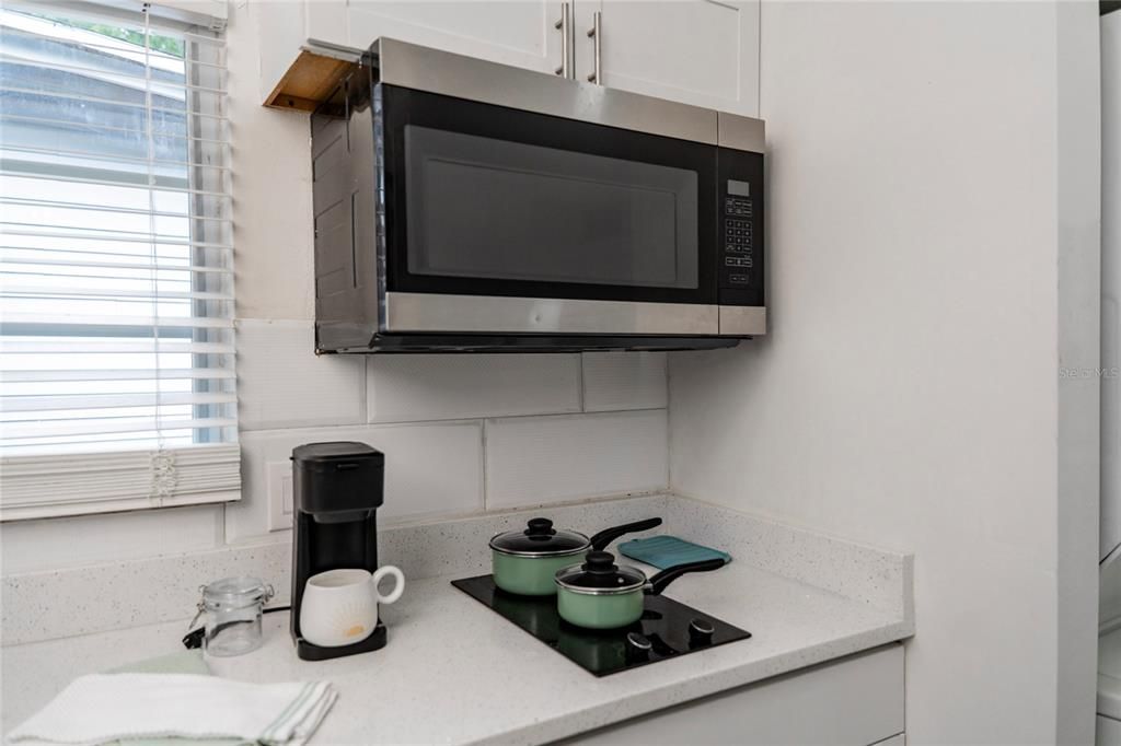 For Rent: $1,500 (1 beds, 1 baths, 1000 Square Feet)