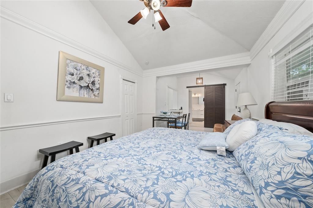 For Rent: $1,500 (1 beds, 1 baths, 1000 Square Feet)