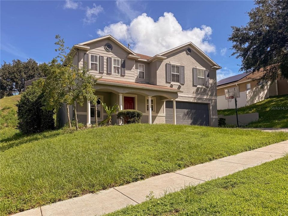 For Sale: $325,000 (4 beds, 2 baths, 2208 Square Feet)
