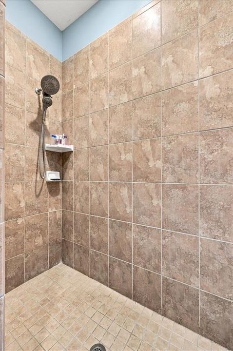 For Sale: $485,000 (4 beds, 3 baths, 2357 Square Feet)