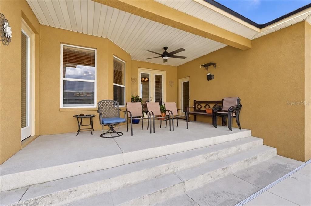 For Sale: $485,000 (4 beds, 3 baths, 2357 Square Feet)