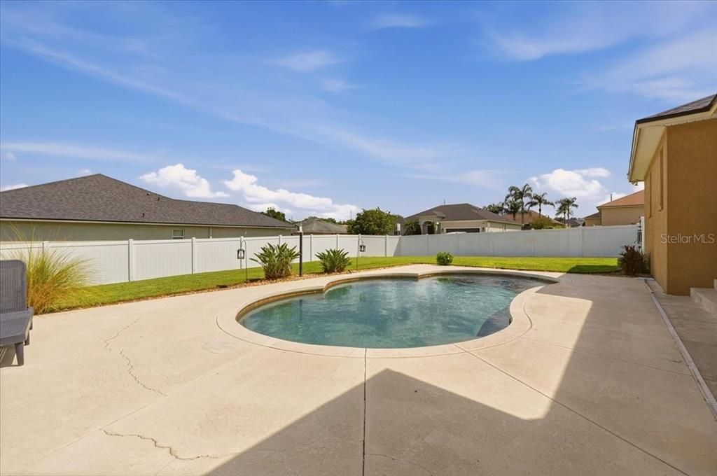 For Sale: $485,000 (4 beds, 3 baths, 2357 Square Feet)