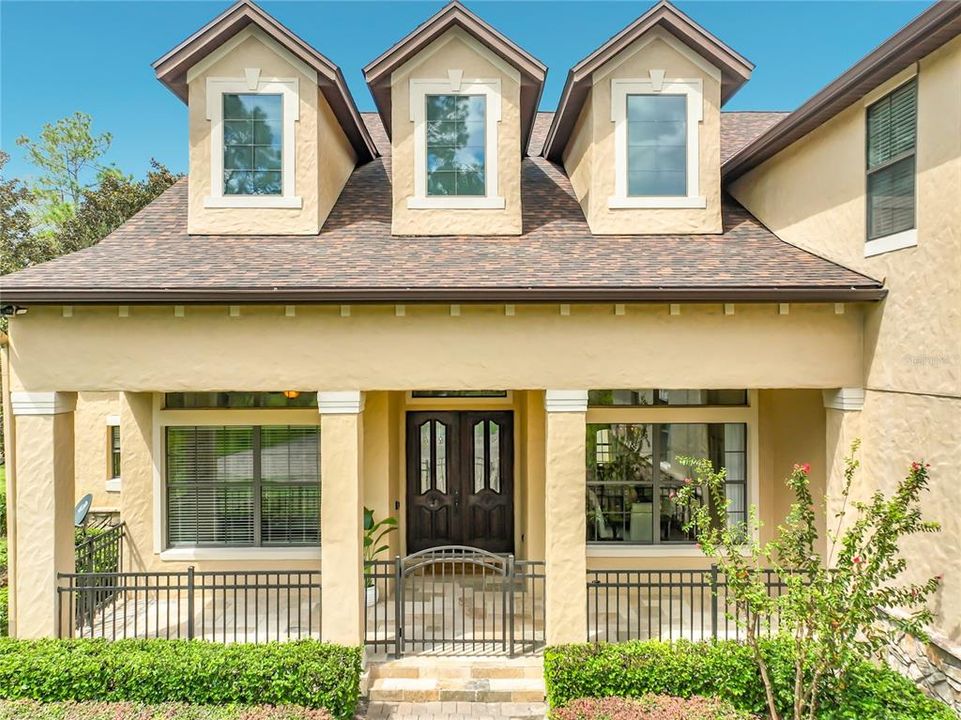 For Sale: $1,200,000 (6 beds, 4 baths, 3578 Square Feet)