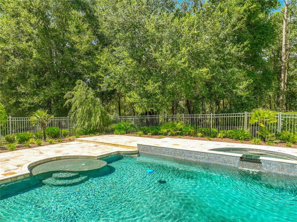 For Sale: $1,200,000 (6 beds, 4 baths, 3578 Square Feet)