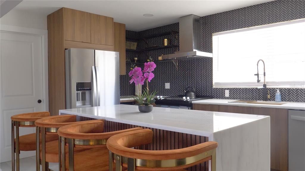 For Rent: $2,399 (1 beds, 1 baths, 500 Square Feet)