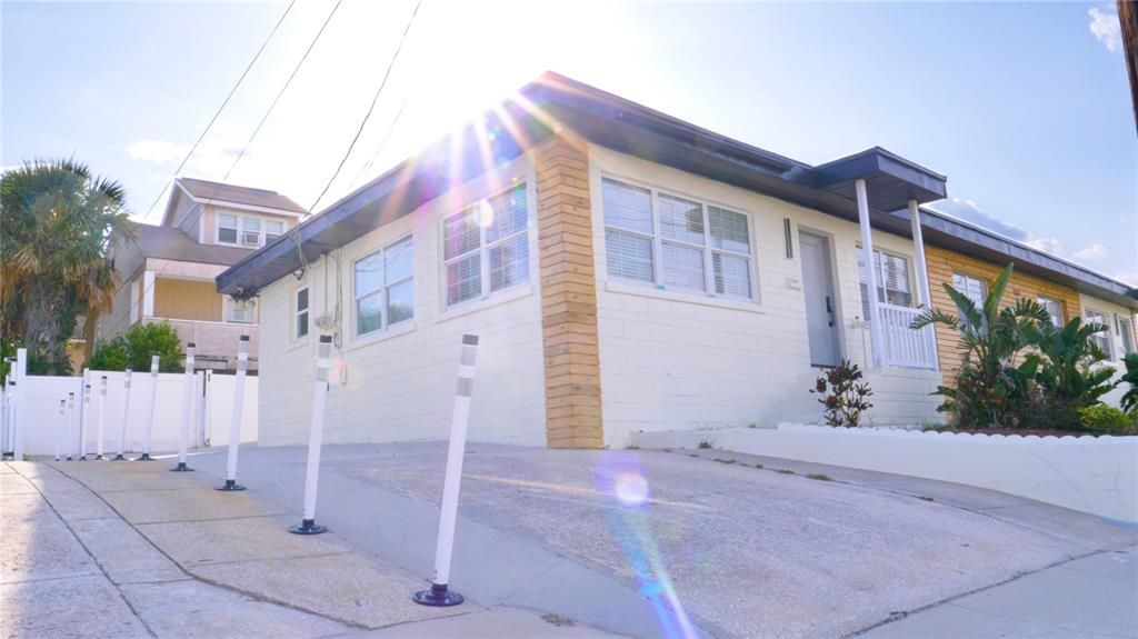 For Rent: $2,399 (1 beds, 1 baths, 500 Square Feet)