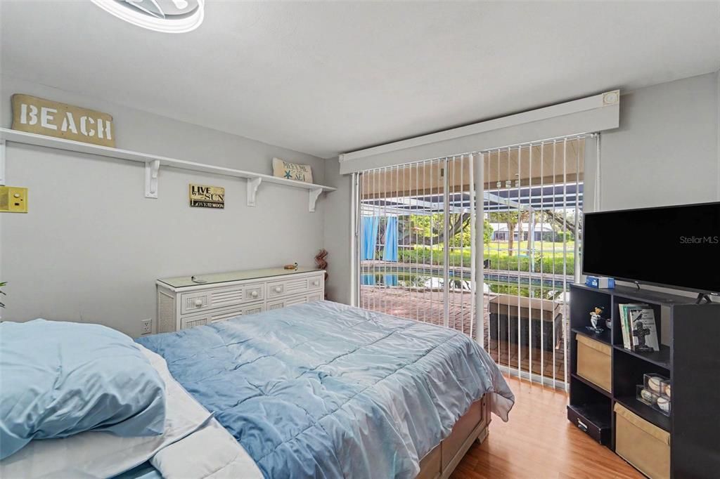 En Venta: $285,000 (3 camas, 2 baños, 1783 Pies cuadrados)