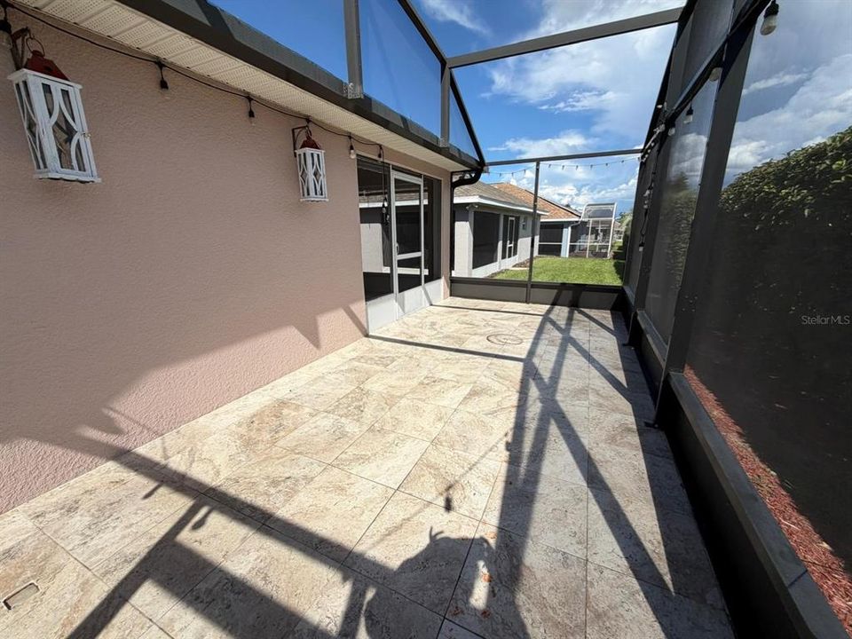 For Rent: $1,900 (3 beds, 2 baths, 1831 Square Feet)
