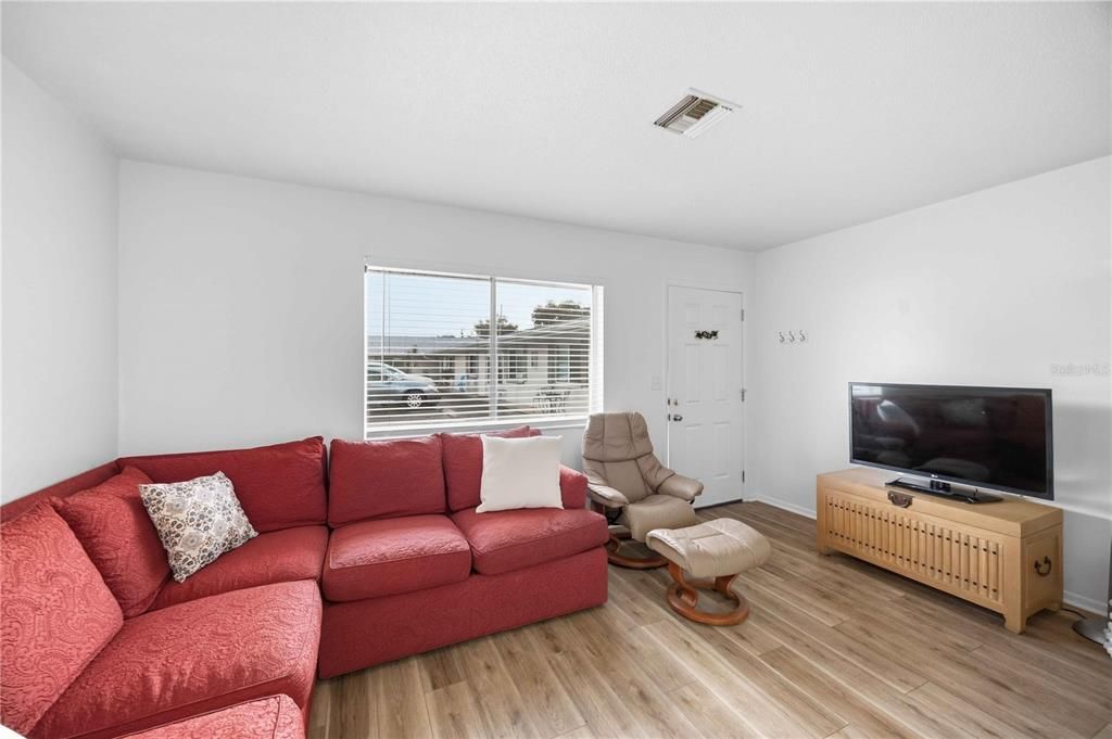 En Venta: $159,900 (1 camas, 1 baños, 587 Pies cuadrados)