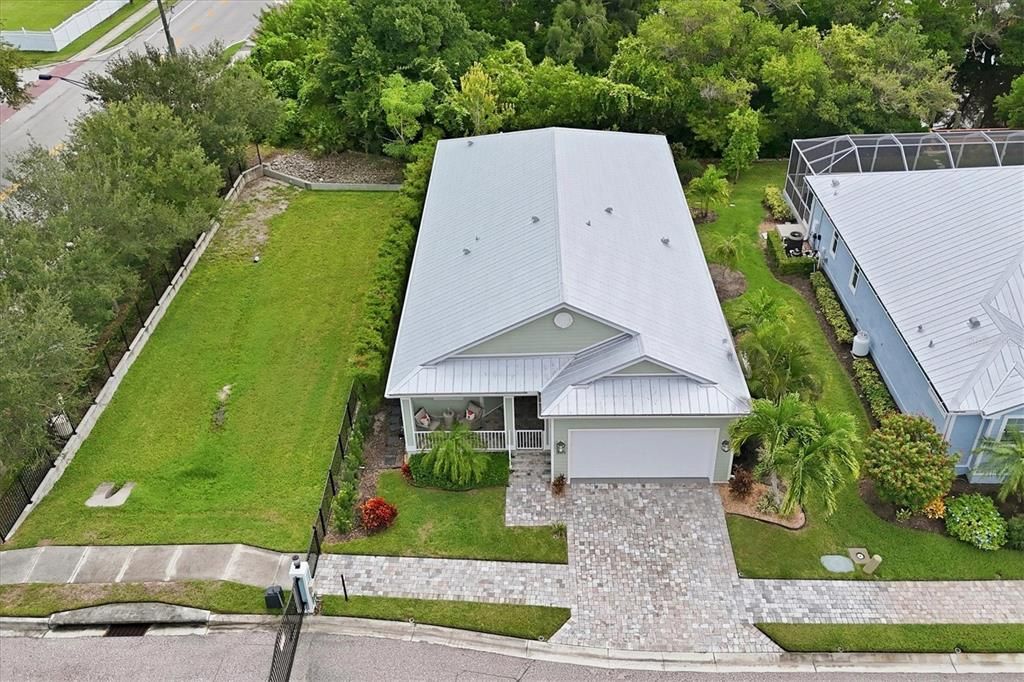 На продажу: $599,000 (2 спален, 2 ванн, 1952 Квадратных фут)