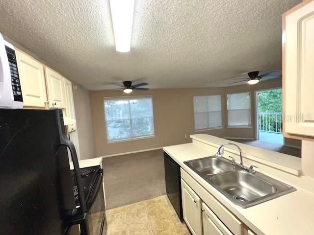 В аренду: $1,499 (2 спален, 2 ванн, 912 Квадратных фут)